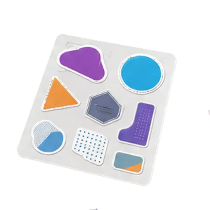 Ilustración 3D de etiquetas y stickers personalizados